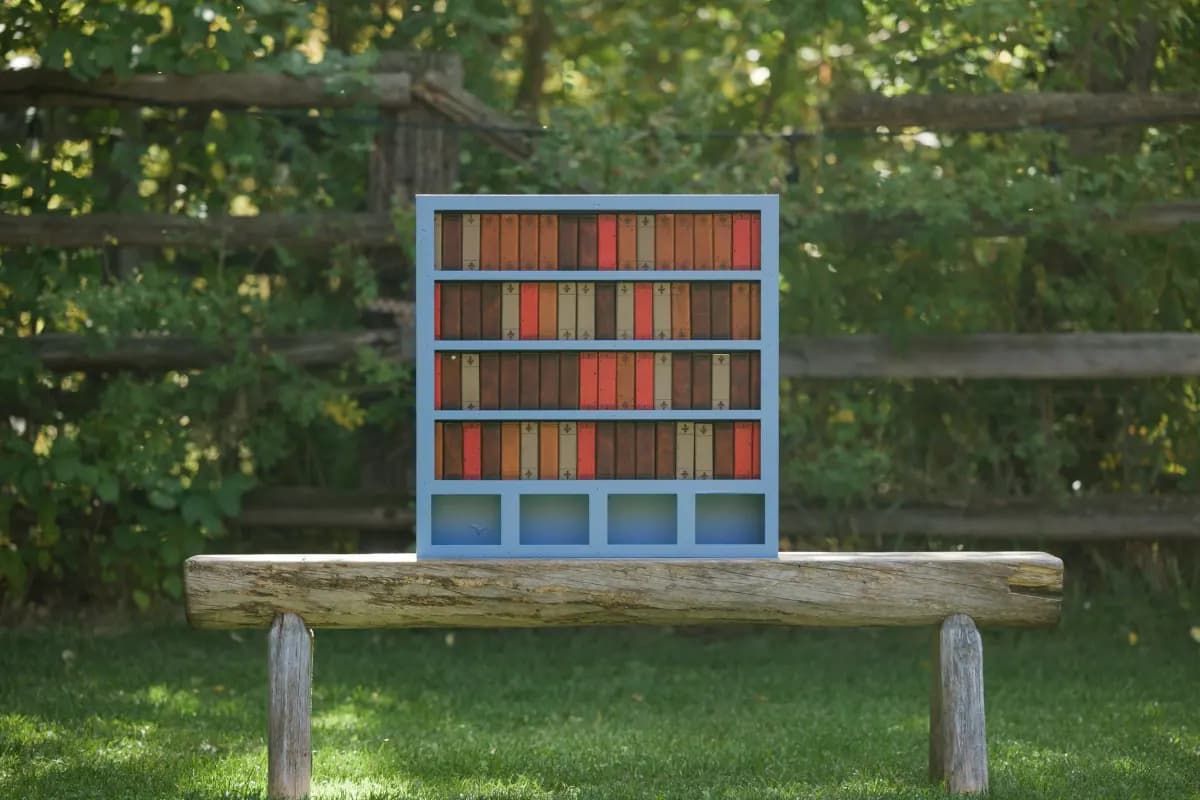 Miniature book table number display